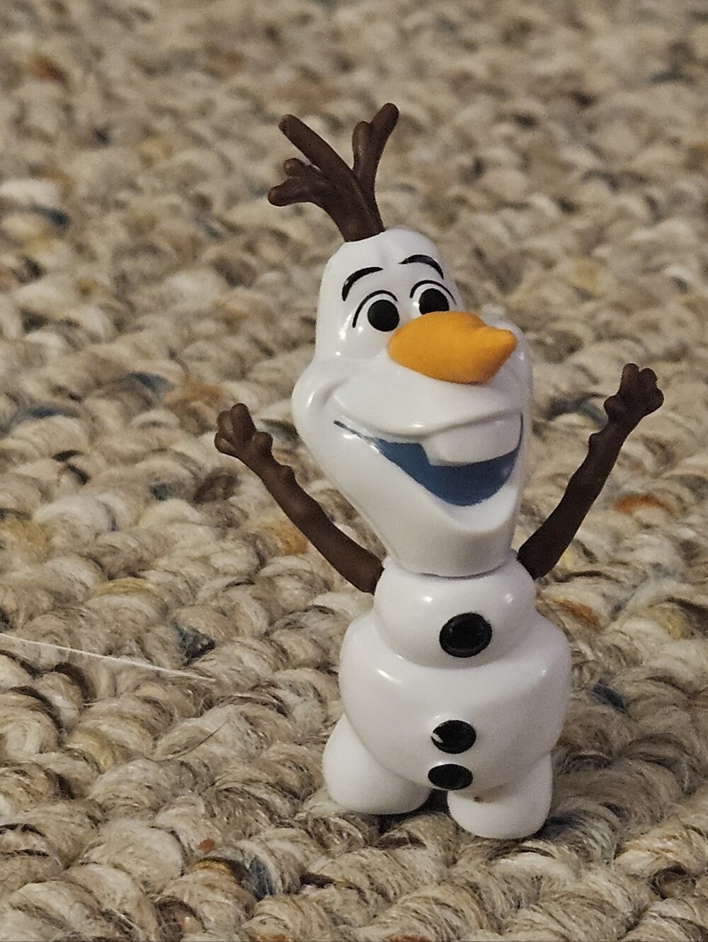 Hasbro 2018 Disney Frozen Olaf Figure
